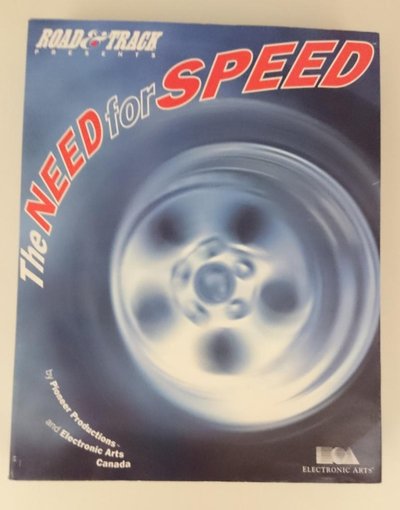Jaquette du jeu The Need for Speed, édition Electronic Arts, avec une roue de voiture en mouvement sur fond bleu